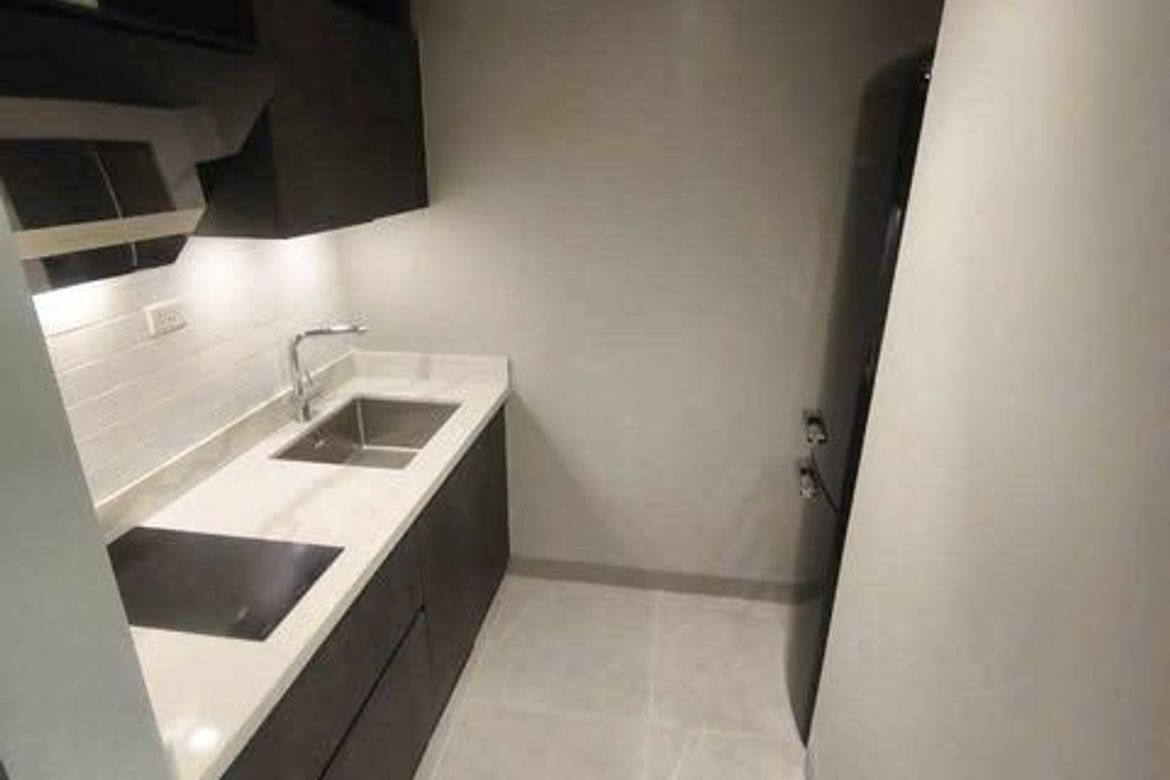 Studio Unit at Uptown Arts Residences, BGC