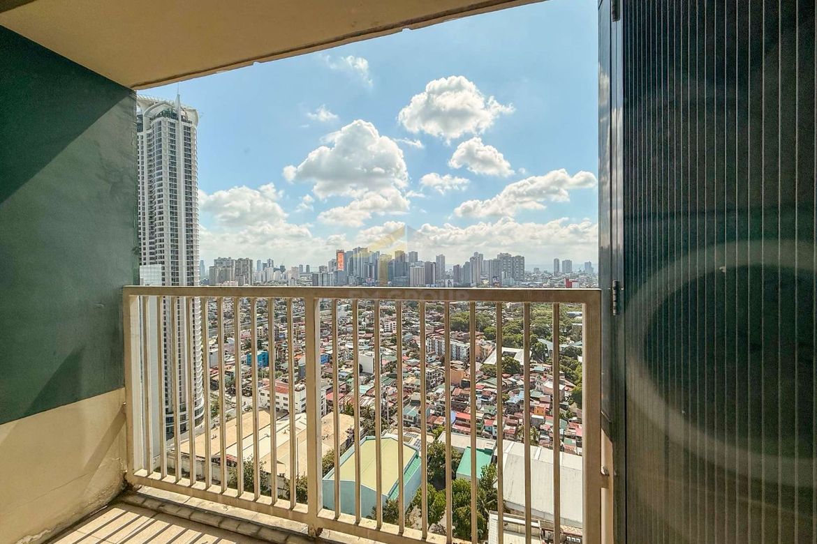 One Rockwell East Tower-дағы 1 бөлмелі толық жабдықталған пәтер