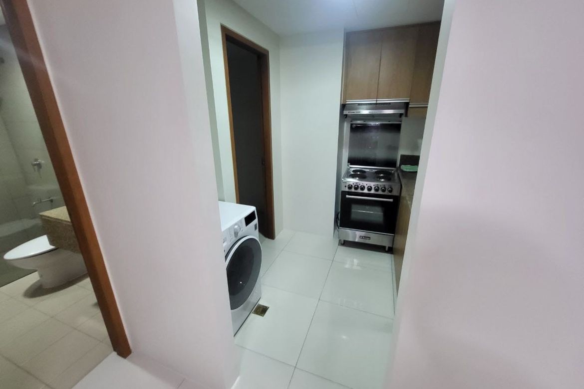 Central Park West BGC Тагиг Ситидегі екі бөлмелі пәтер