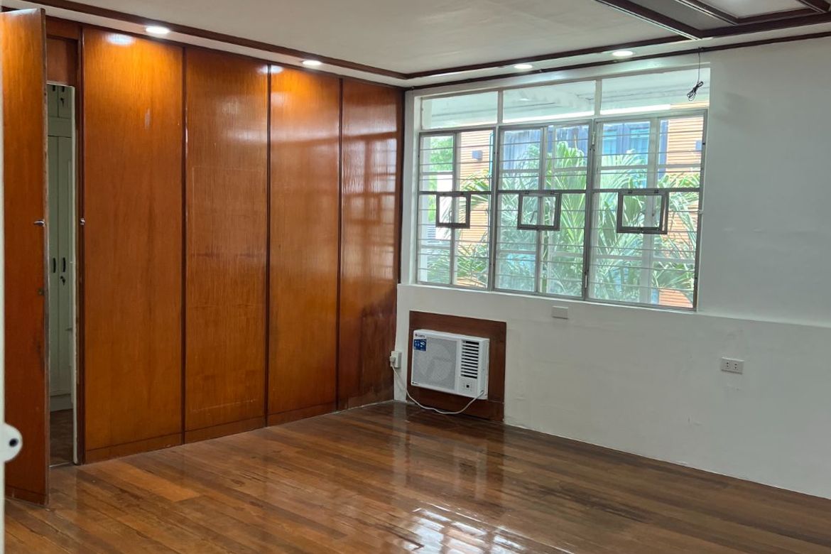 Newly Renovated 5-Bedroom Home with Basement