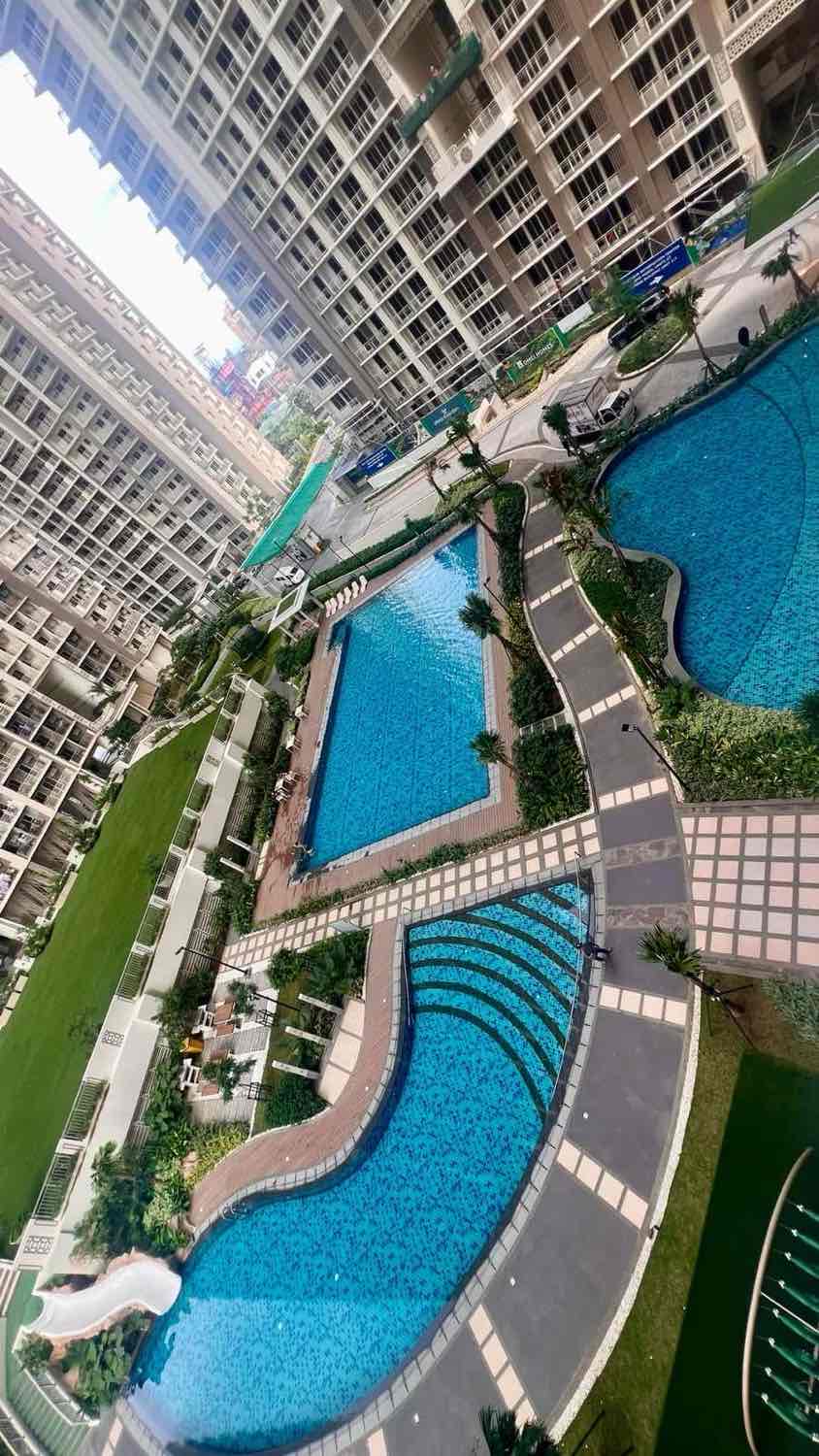 BGC және Ortigas Center маңындағы жайлы толық жабдықталған 2 бөлмелі пәтер