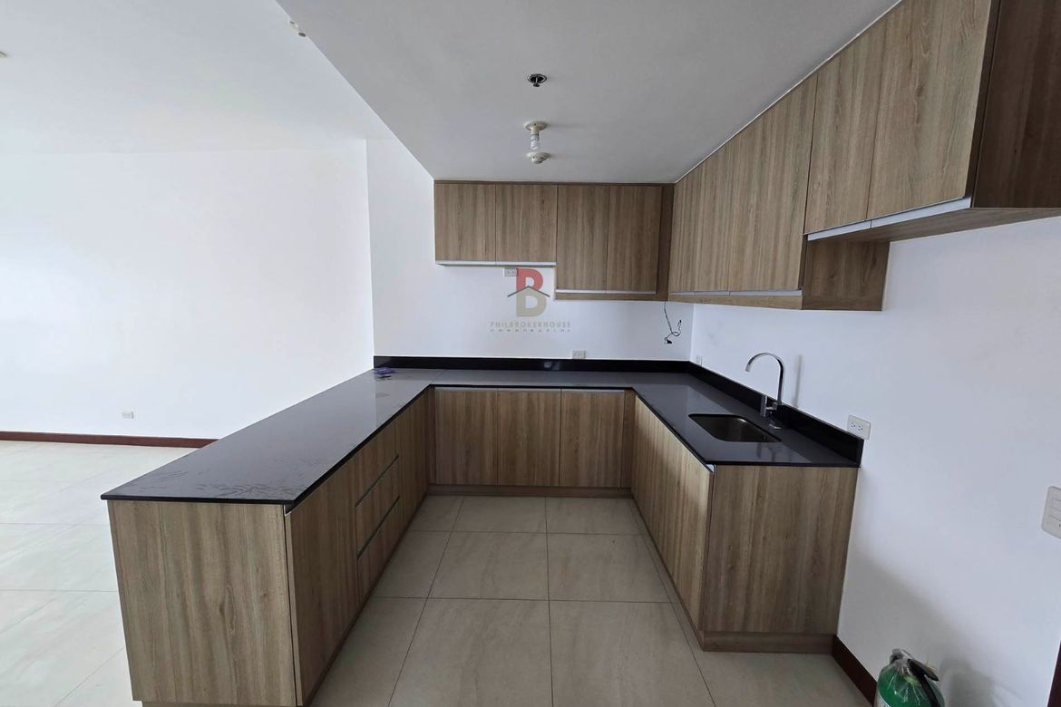 1 Bedroom Condo at The Royalton, Camino Verde Road Pasig