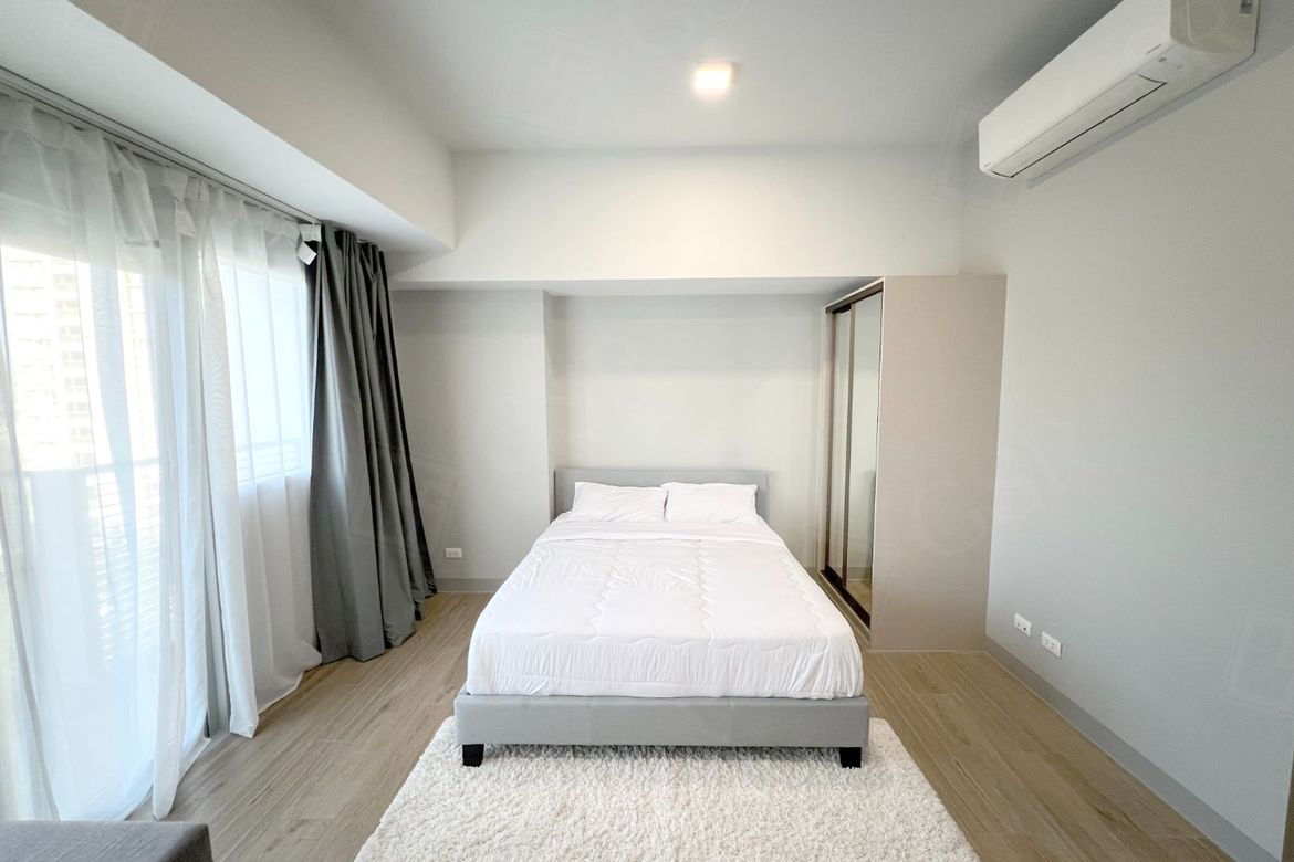 Fully Furnished Studio at Uptown Arts Residence, Taguig City