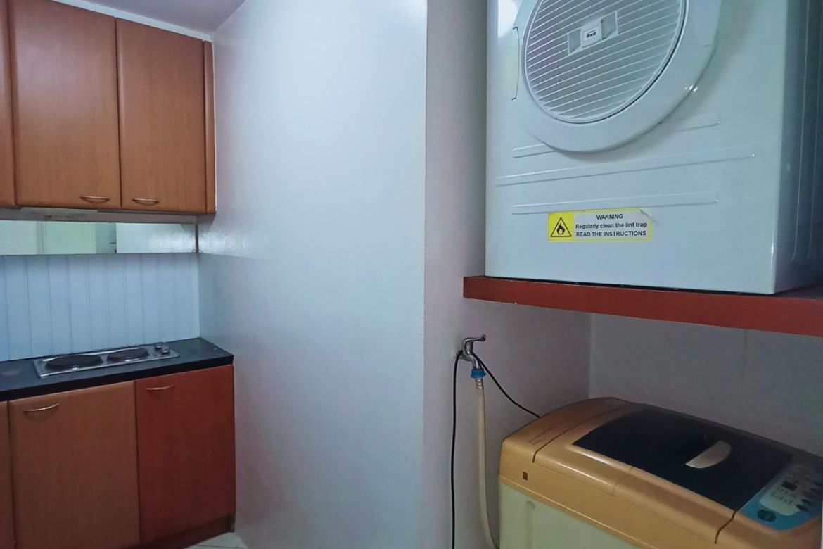 Fully Furnished Studio at One Orchard Road, Eastwood City