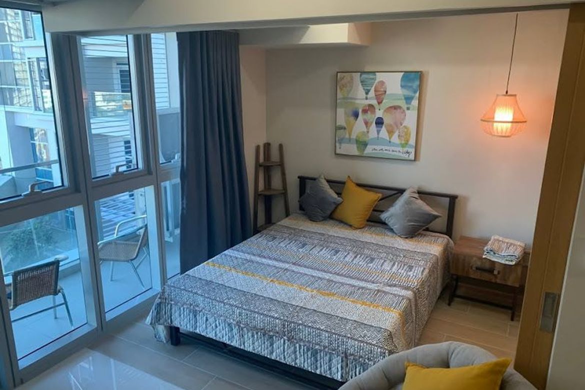 Uptown Parksuites, BGC, Тагигдегі бір жатты бөлмелі пәтер