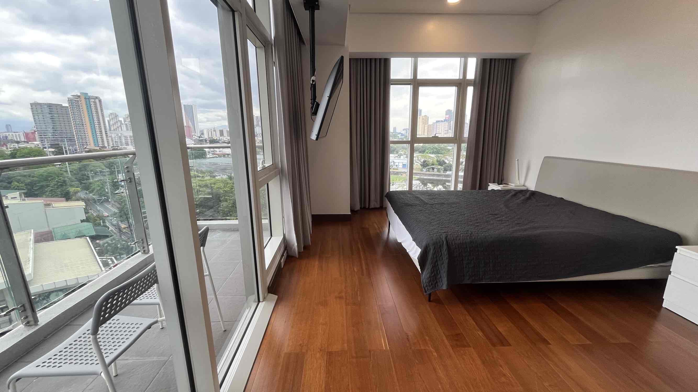 2 Bedroom Condo Furnished at Skyvillas at One Balete New Manila