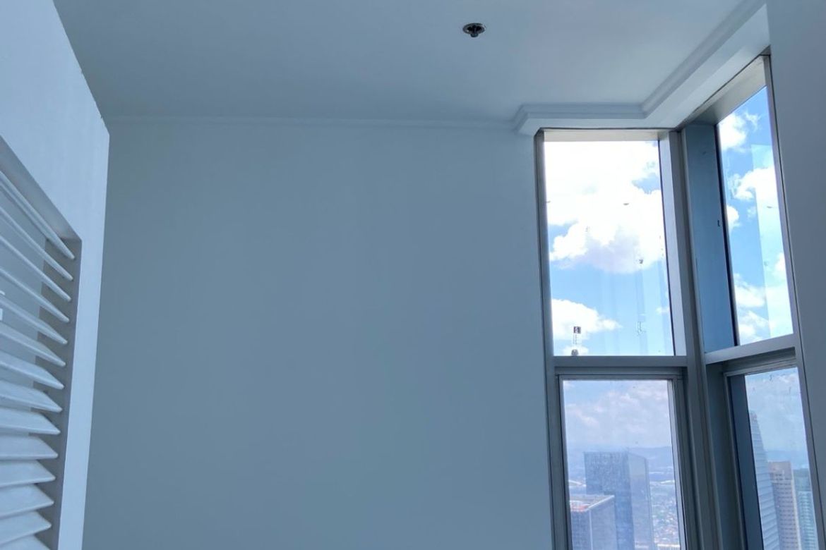 Pacific Plaza Towers, Солтүстіктегі 5 бөлмелі екі деңгейлі пәтер