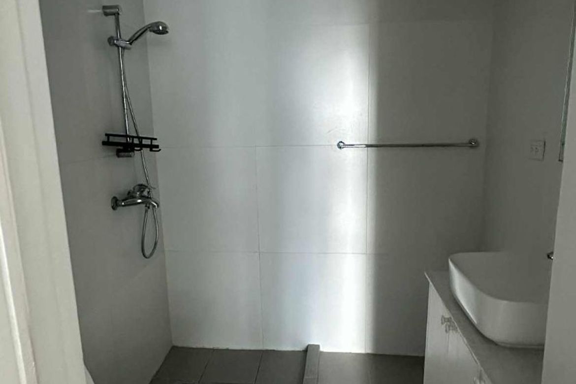 1 Bedroom Loft Type Condo near Robinsons Galleria
