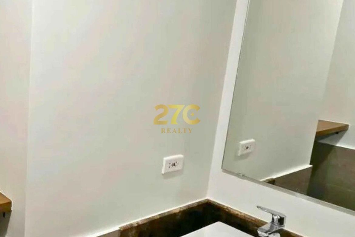 Brand-New 1-Bedroom Corner Unit in Metro Manila