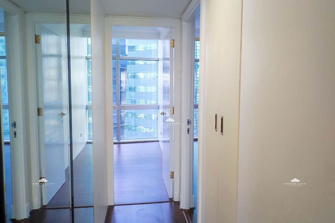 Luxurious 3BR Pacific Plaza Condo in BGC, Taguig City