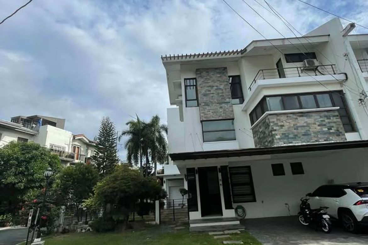 4 жұмалақты үй, Mahogany Place 1, Тагиг қаласы