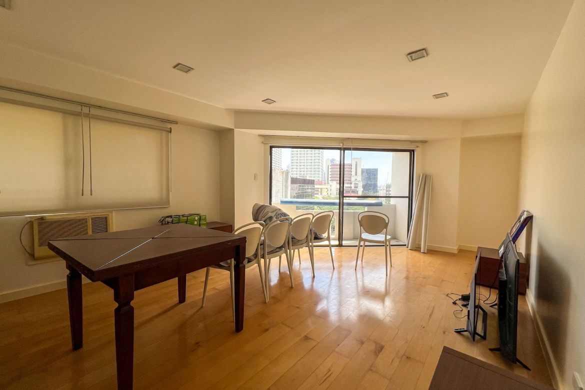 The Colonnade Residences-тегі 2 бөлмелі пәтер, Макати бизнес орталығы