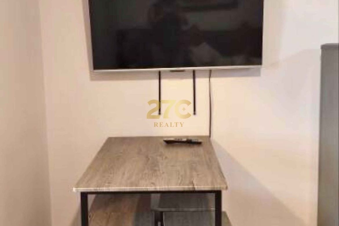 Studio Apartment in North Makati, Close to CBD