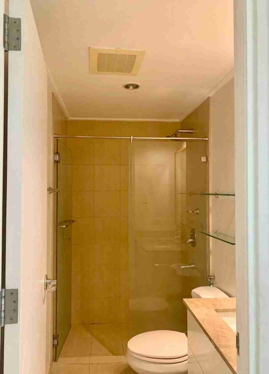 Rockwell Joya South бұрыс бөлмесі - Толық жиһазданған 2 бөлмелі балконмен