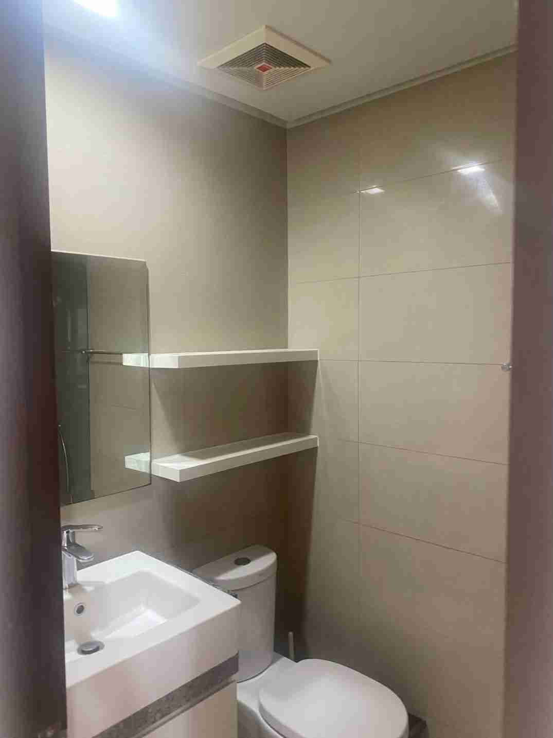 BGC-дағы Uptown Ritz 2 бөлмелі толық жабдықталған пәтер