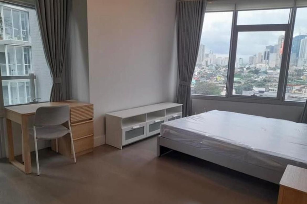 The Proscenium Residences-тегі 2 бөлмелі толық жабдықталған пәтер