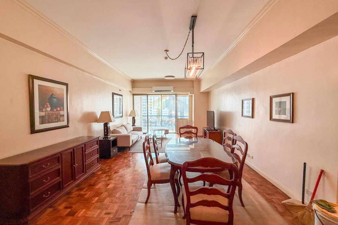 Frabella I, Makati-дағы 2 бөлмелі толық жабдықталған пәтер