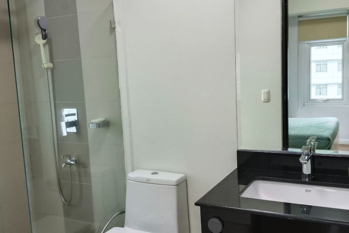 Fully Furnished 2 Bedroom Apartment in Two Serendra, BGC