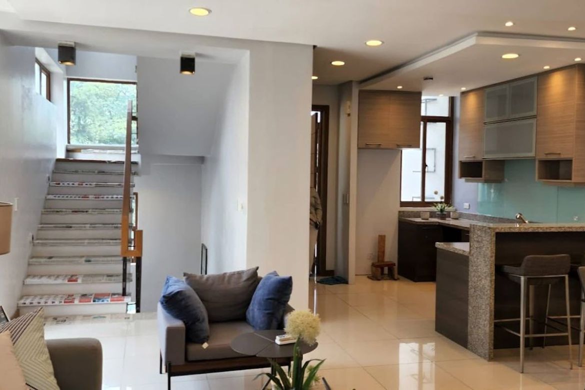 Fully Furnished Four Storey Townhouse in Santa Lucia, San Juan City