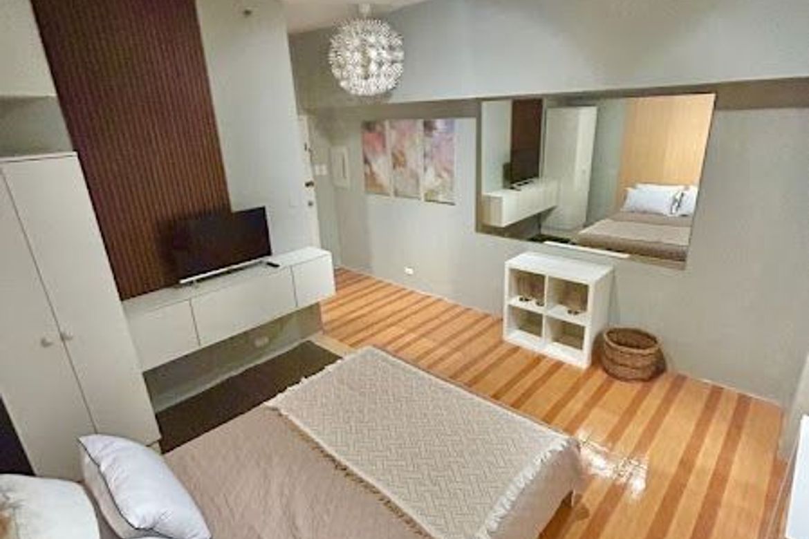 1 Bedroom Condo in Prince Plaza, Legazpi Village, Makati City
