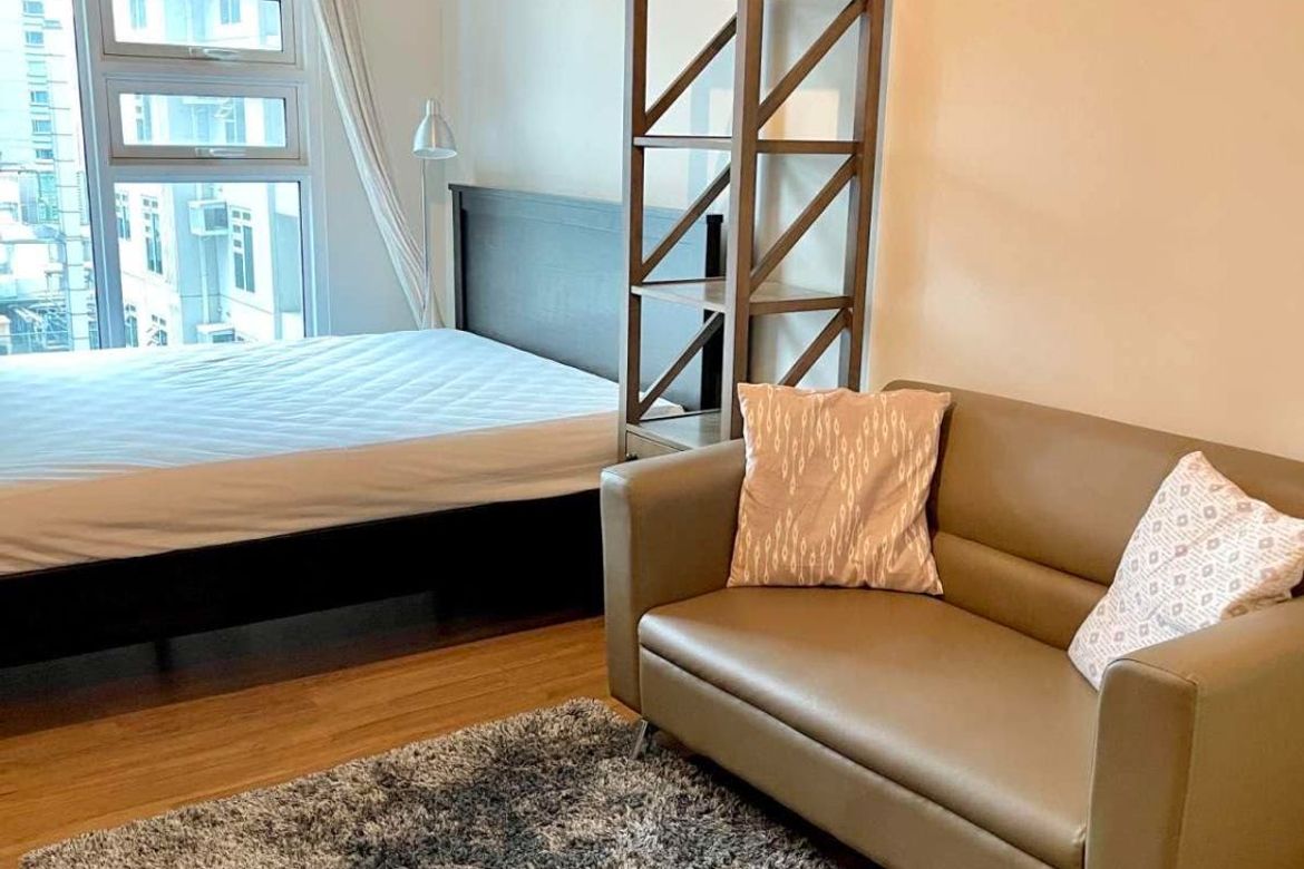Studio Apartment in Kroma, Makati City