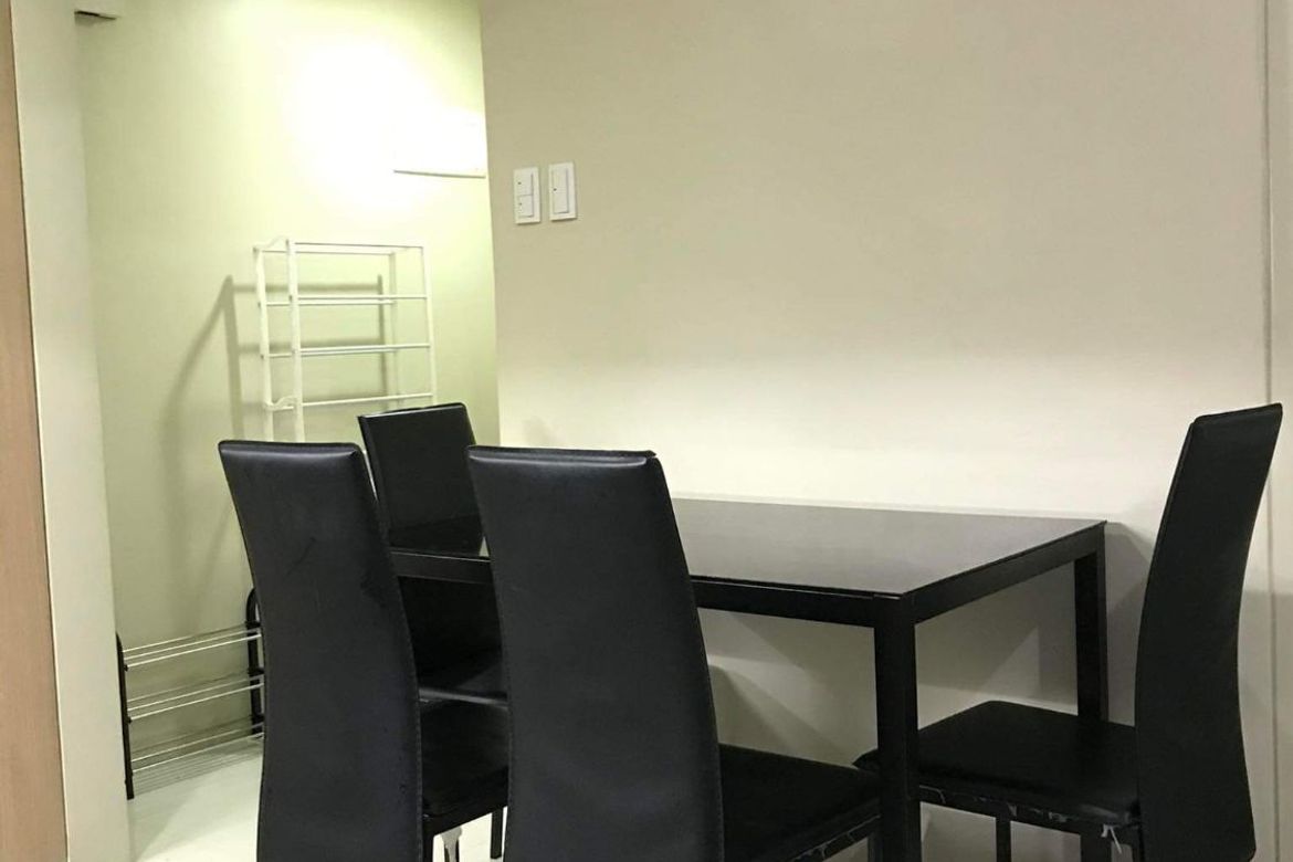 Fully Furnished One Bedroom Apartment in Salcedo Village, Makati