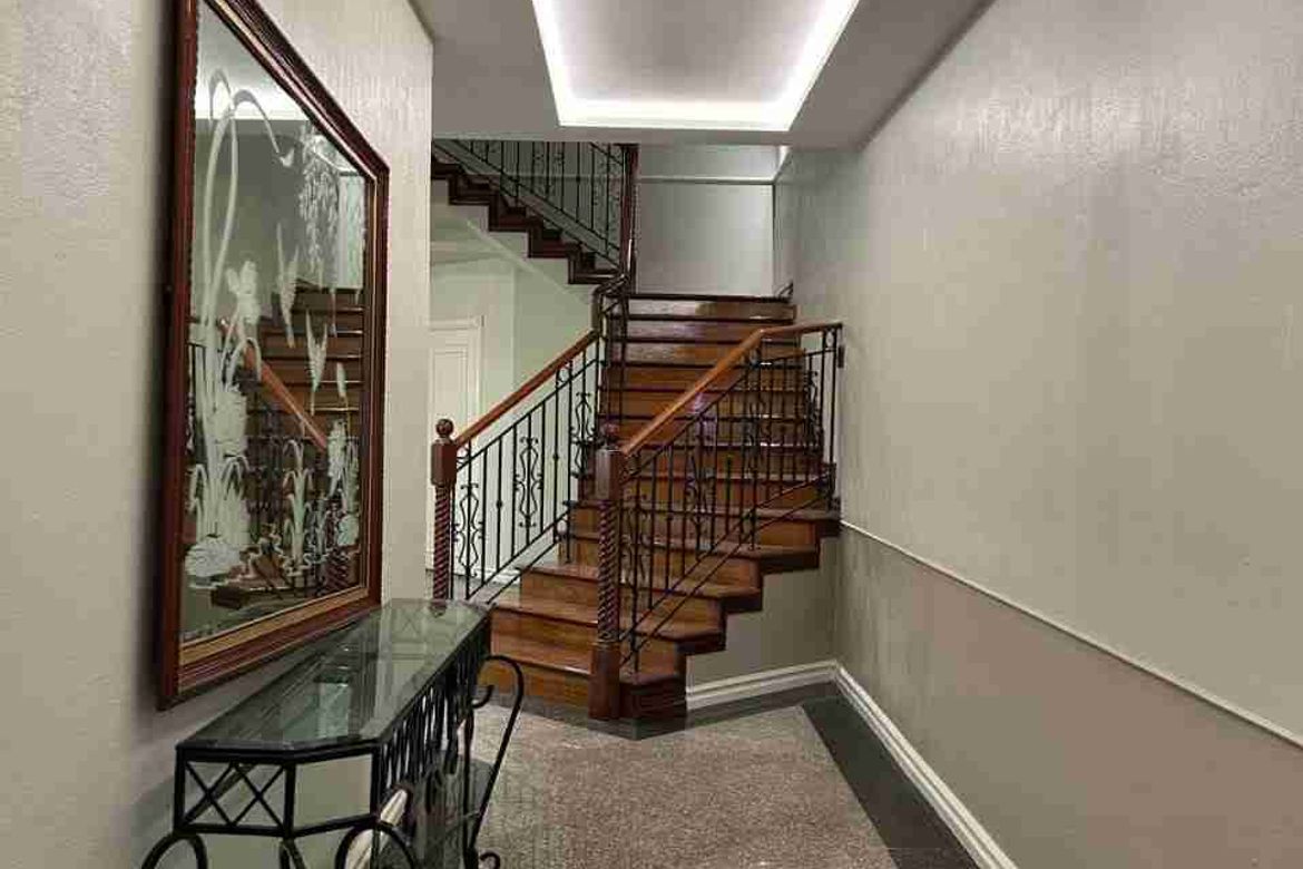 Newly Renovated 3-Storey Duplex in San Lorenzo Village, Makati
