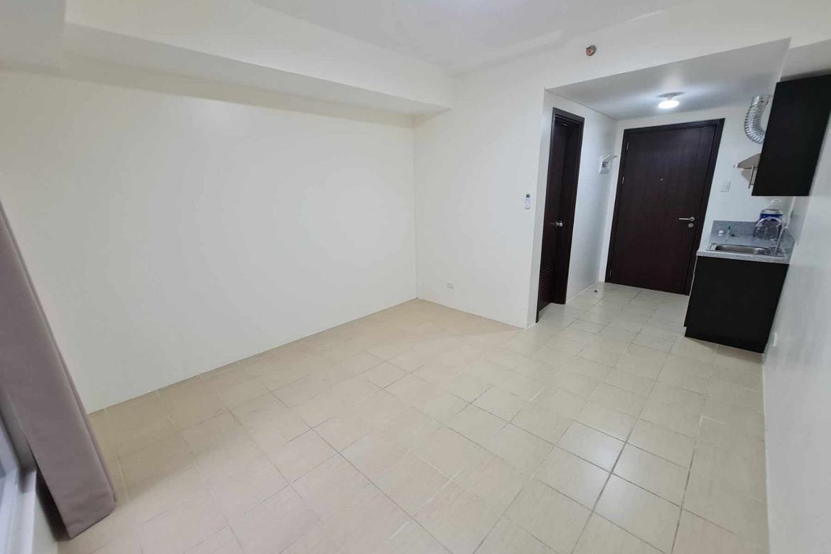 Pioneer Woodland Condominium in Mandaluyong - MRT Boni Station Connected