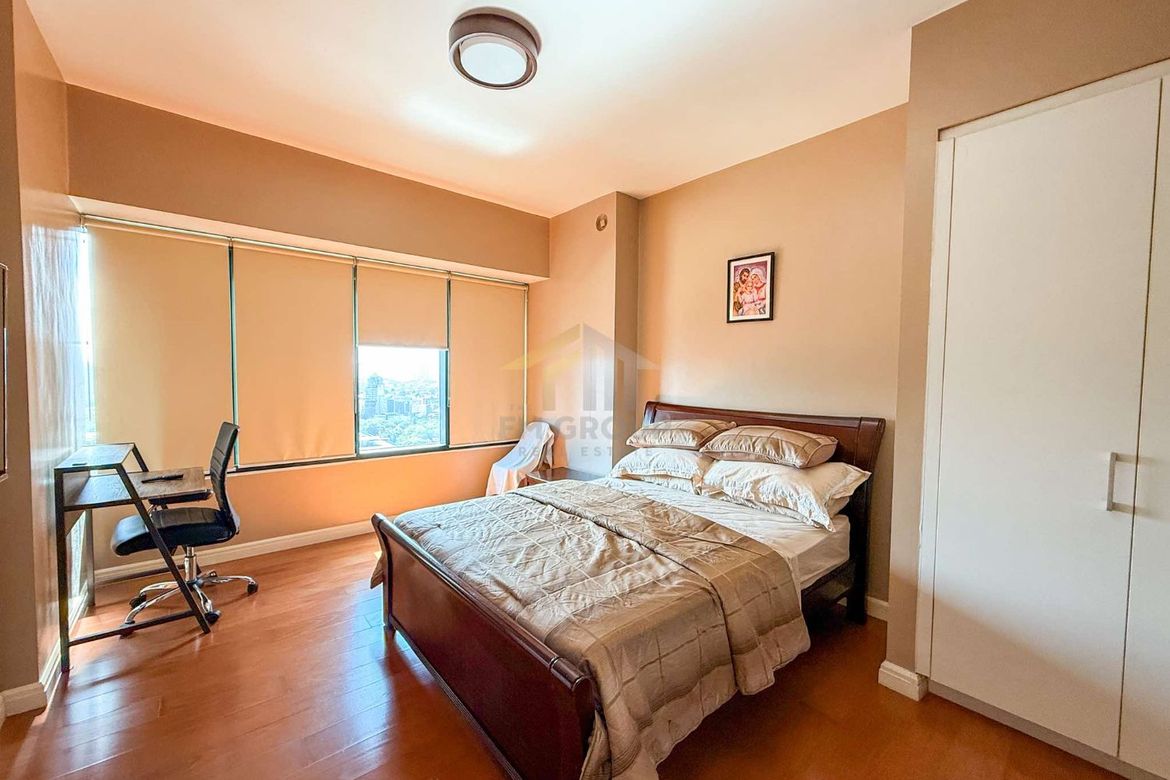 One Rockwell East Tower-дағы 1 бөлмелі толық жабдықталған пәтер