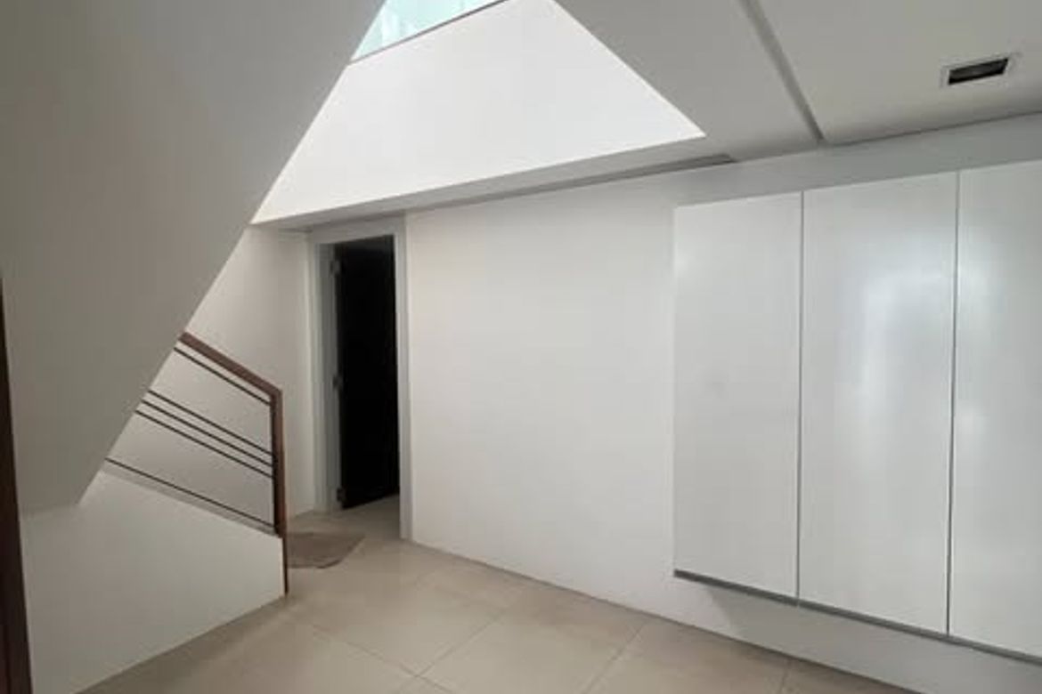5BR House and Lot for Lease in Mckinley Hill Taguig