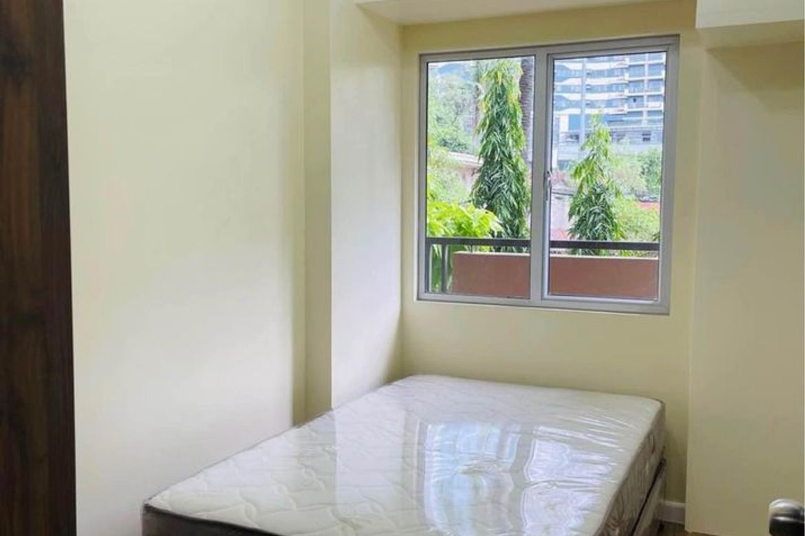 2-Bedroom Fully Furnished Apartment with Balcony and Parking