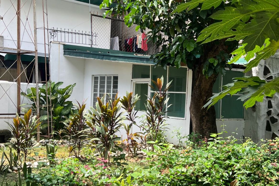 Newly Renovated 5-Bedroom Home with Basement
