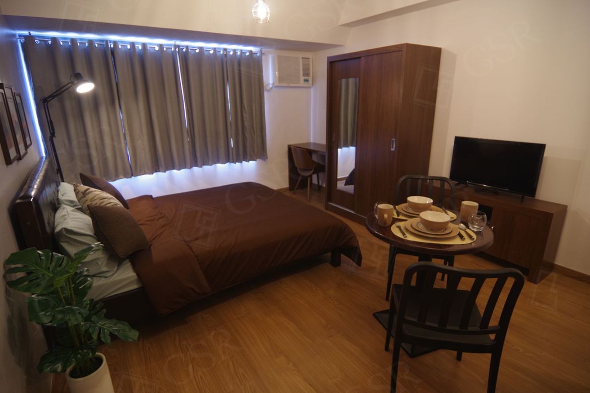 Studio Apartment in The Rise Makati, Fully Furnished