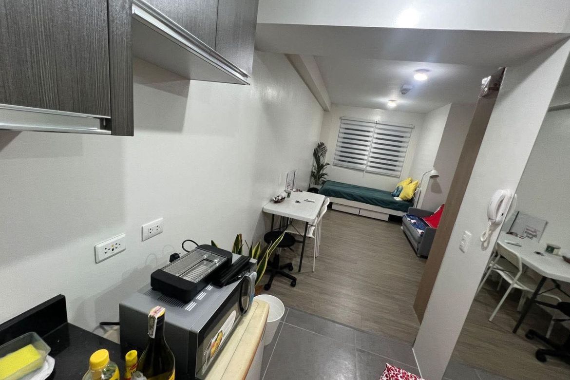 Fully Furnished Studio Condominium in Greenhills