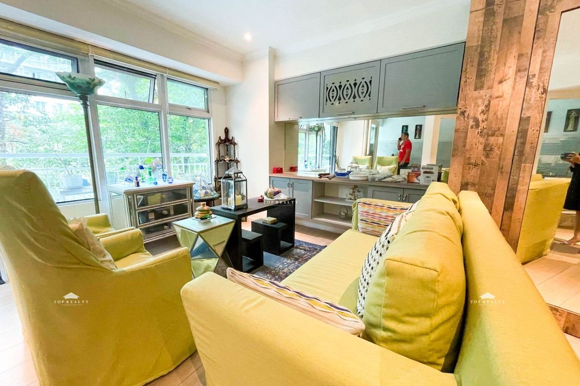 Fully Furnished 2BR Unit in Two Serendra, BGC with Amenities