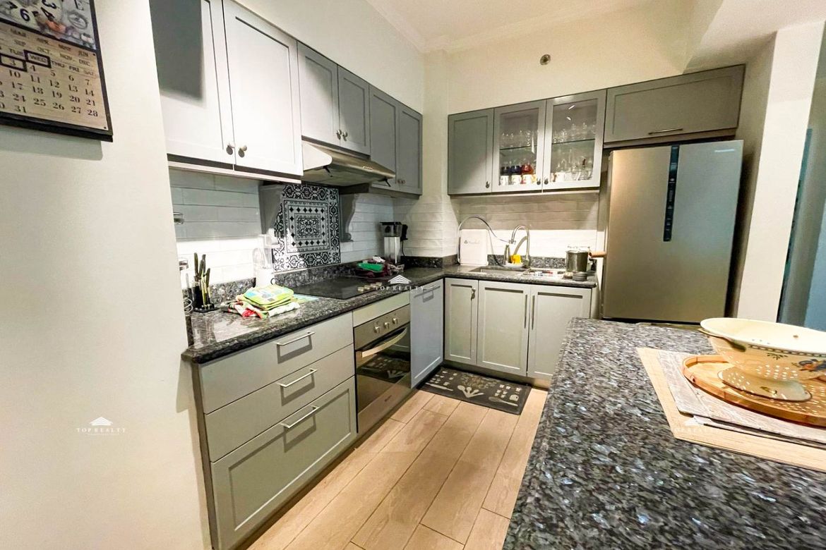 Fully Furnished 2BR Unit in Two Serendra, BGC with Amenities