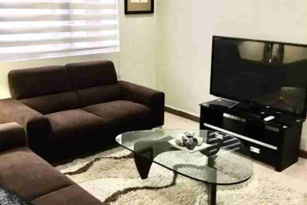 Fully Furnished 2-Bedroom Apartment in South of Market, BGC