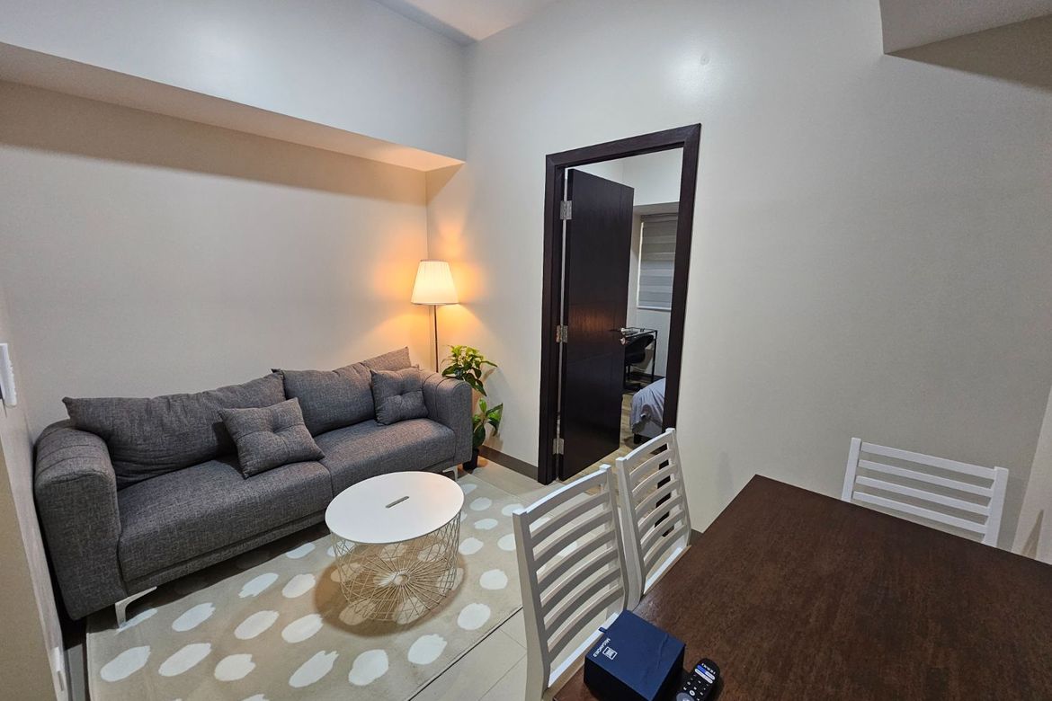 Park McKinley West, Тагиг қаласындағы 1 бөлмелі толық жабдықталған пәтер