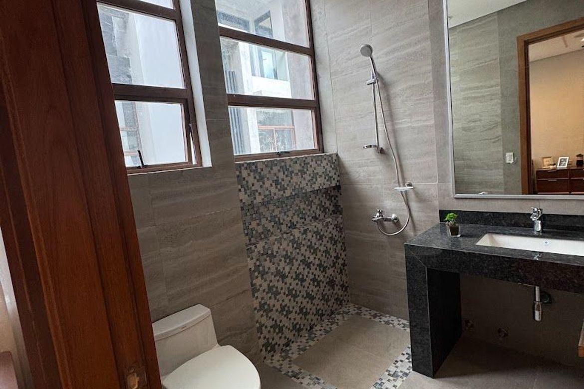 Fully Furnished Four Storey Townhouse in Santa Lucia, San Juan City
