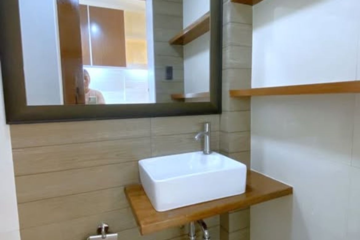 3 Storey 4 Bedroom Townhouse in Bangkal, Makati City