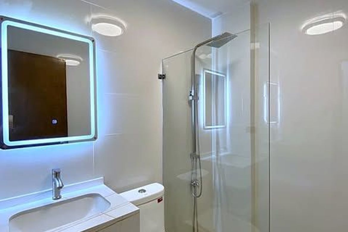 3 Storey 4 Bedroom Townhouse in Bangkal, Makati City