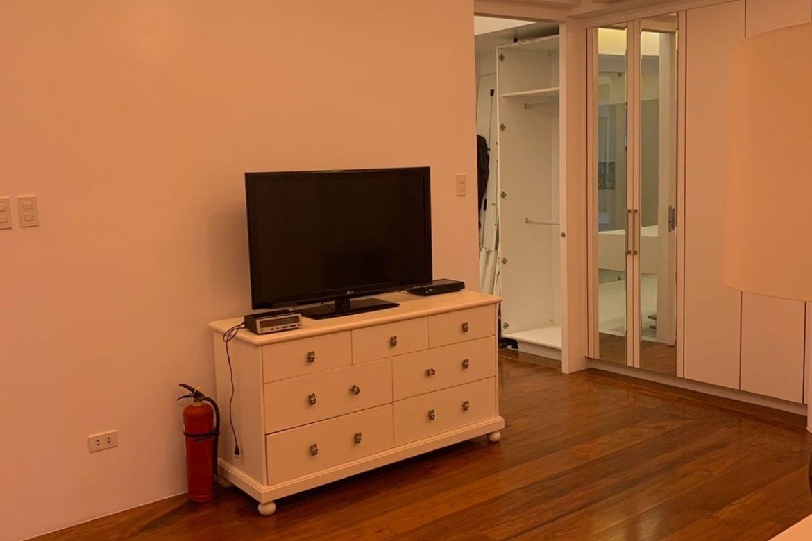 Luxurious 3-Bedroom House in Ayala Alabang Village