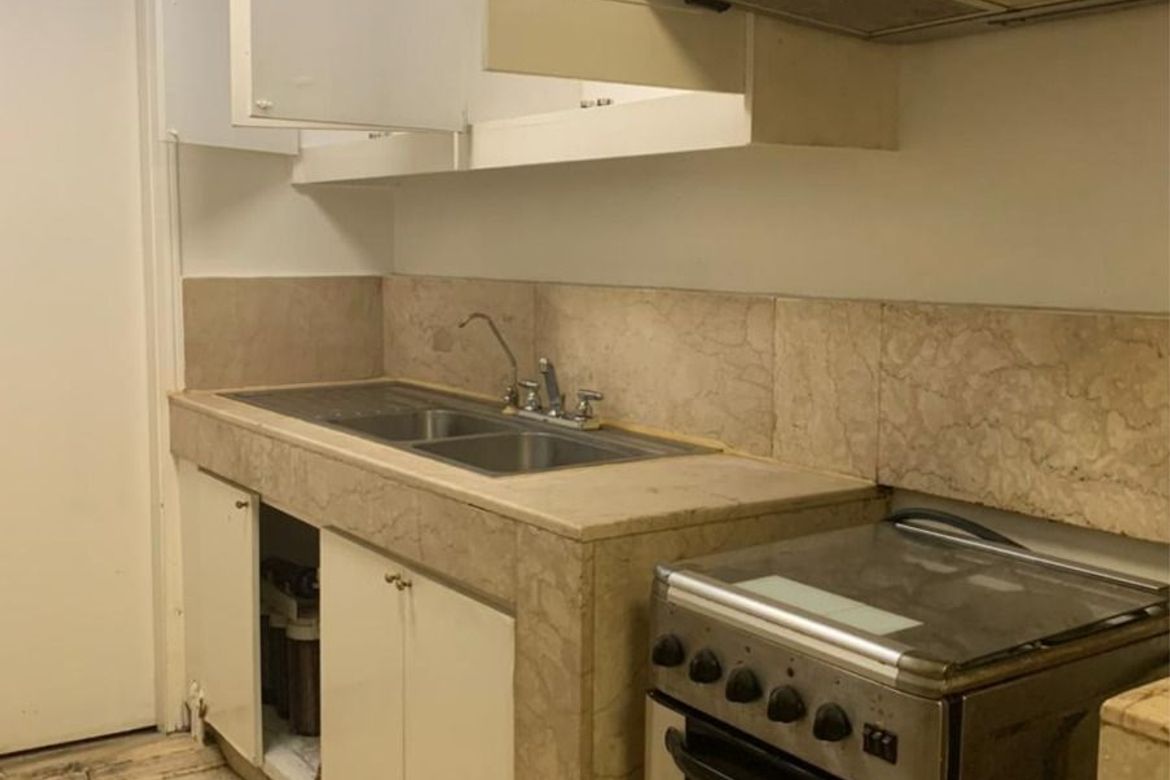 LPL Plaza-дағы кабинеті бар 3 жатқа бөлмелі пәтер