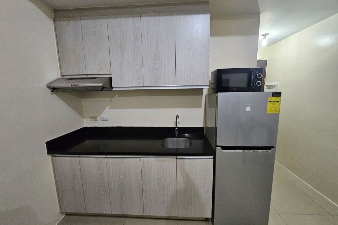 Furnished Studio in Stratosphere, Salcedo, Makati