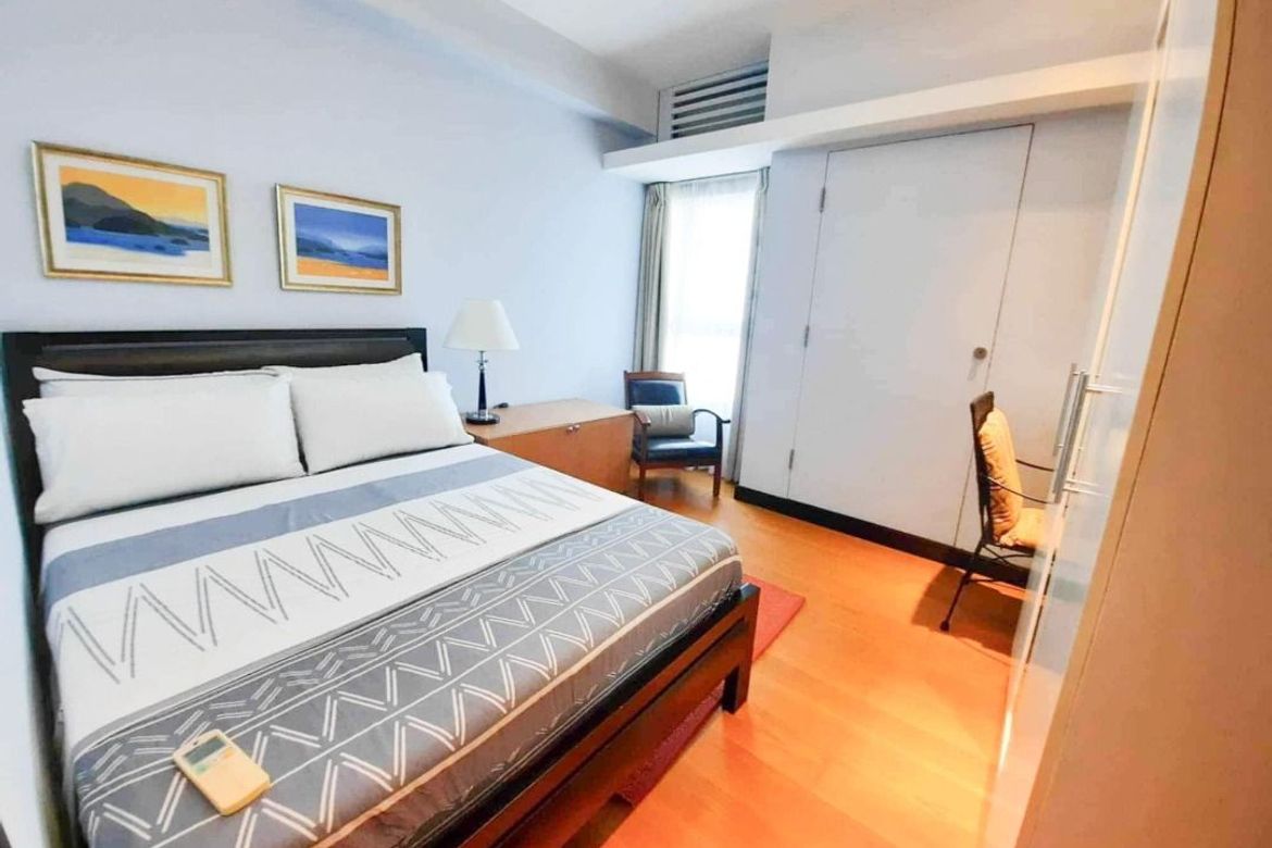 2BR Fully Furnished Corner Unit in The Residences at Greenbelt, Makati CBD