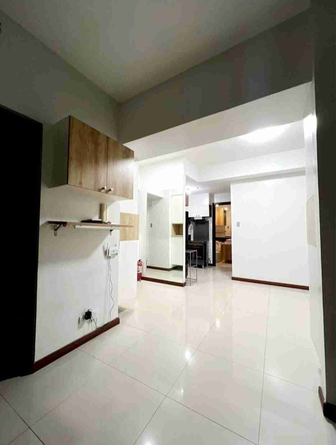 2-кімнатна кутова квартира в The Magnolia Residences, повністю мебльована