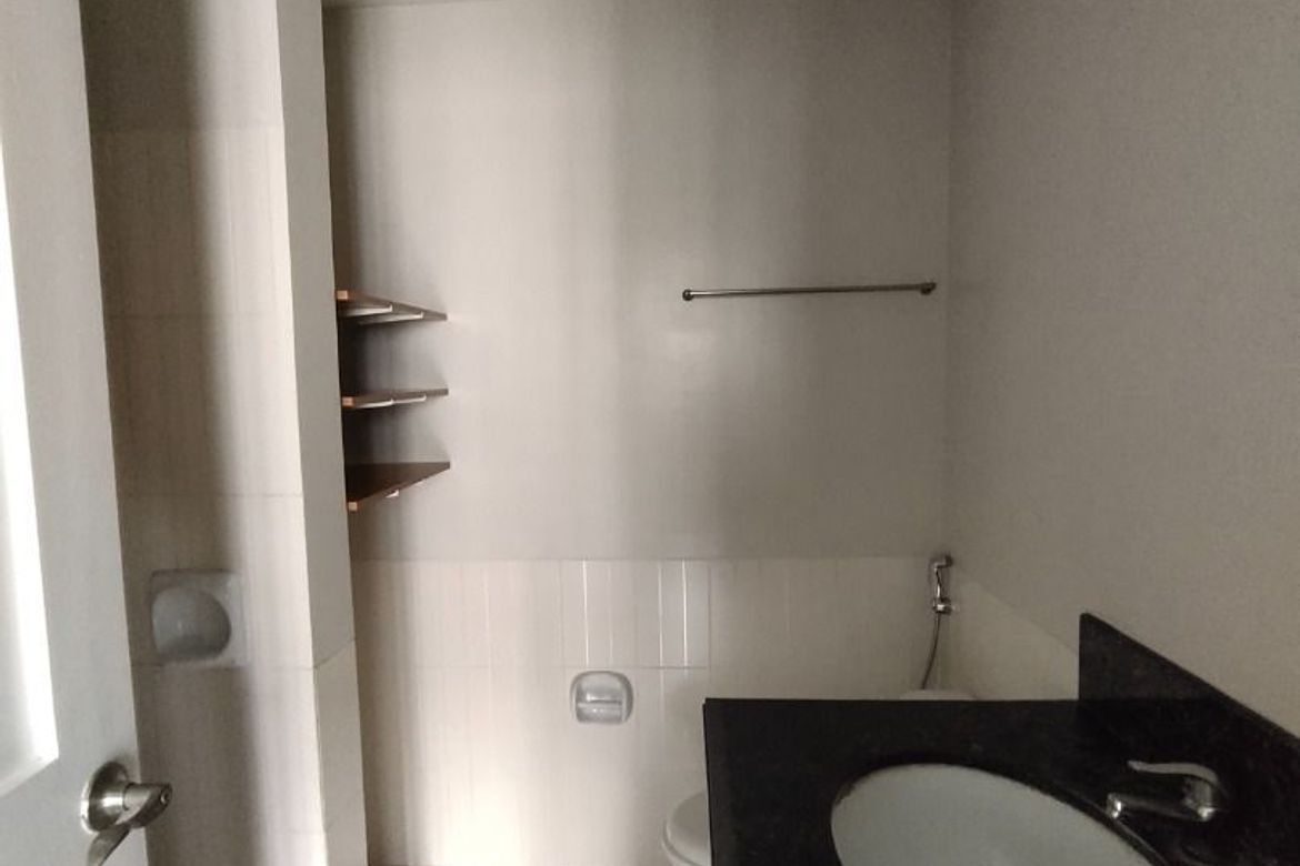 3 жатты бөлмелі пәтер, Flair Towers, Мандалуйонг