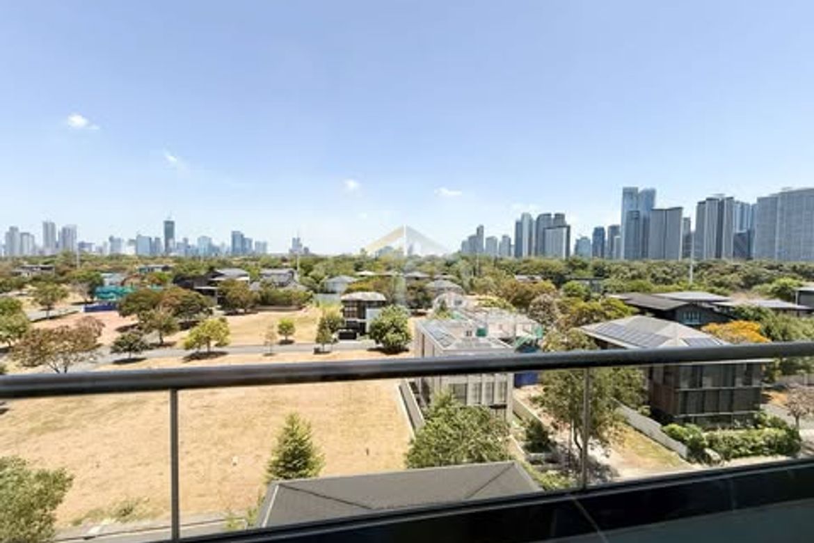 3 жұмалақты люкс пәтер, Albany Residences, МакКинли, Тагиг қаласы