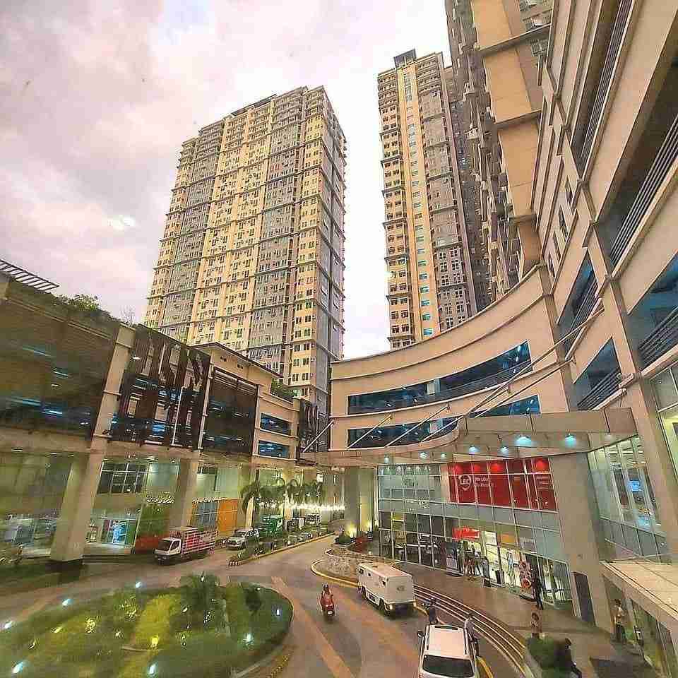 San Lorenzo Place - Ready for Occupancy Condo in Makati City