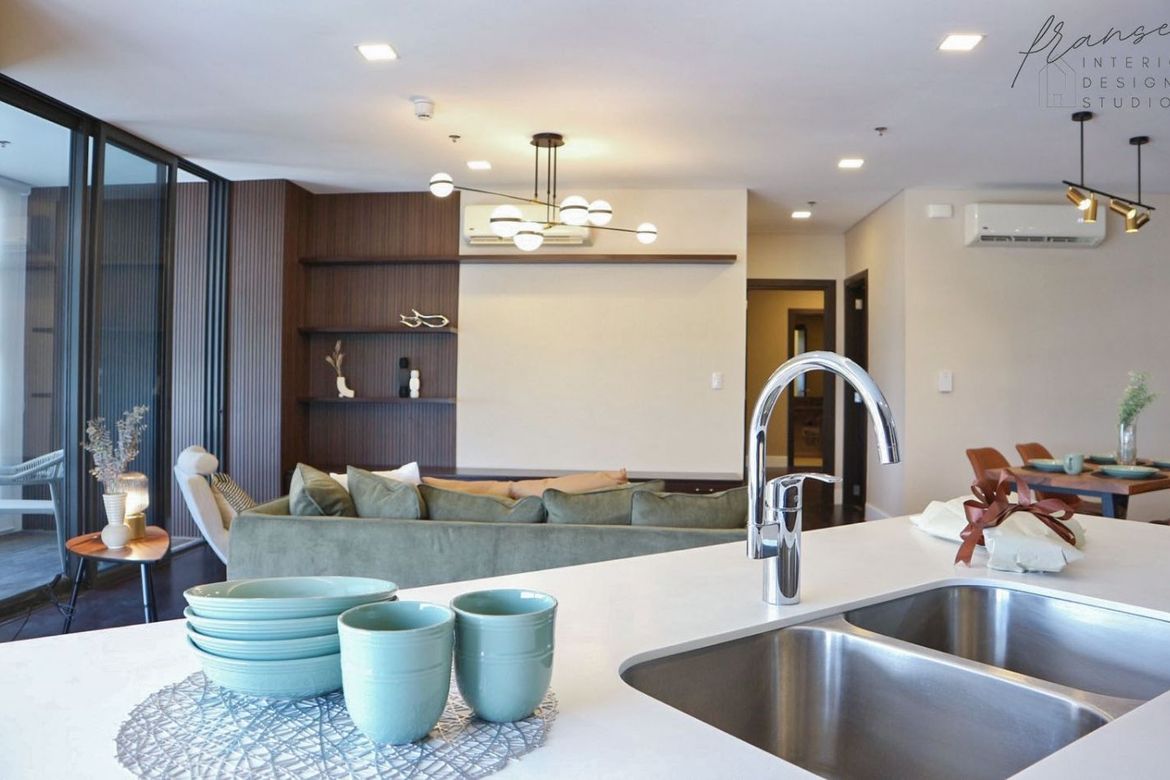 2 Bedroom Fully Furnished Unit in Garden Towers, Makati City